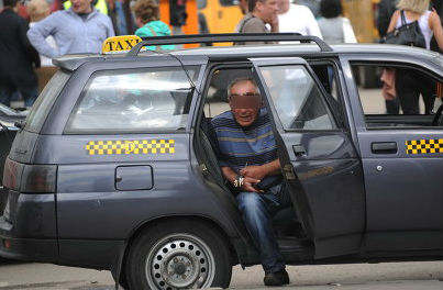В Москве таксист отравил пассажира, чтобы забрать скрипку и планшет 