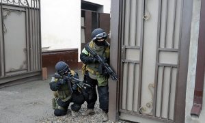 В Чечне ликвидированы двое террористов, открывших огонь по полицейским