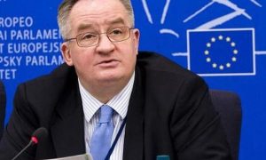 Пять стран намерены отказаться от санкций против России, - евродепутат