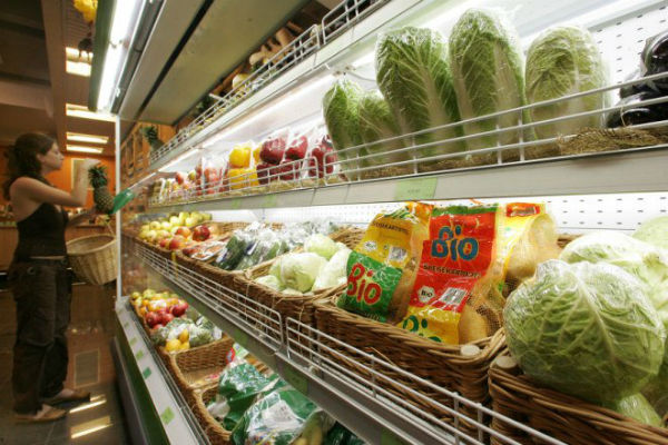 Росстат: Впервые за год цены на продукты упали