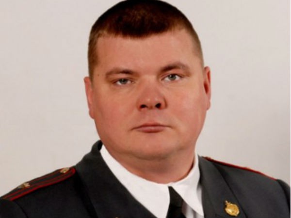 Приняв удар на себя, полицейский спас колонну автобусов с детьми от ДТП Приняв удар на себя, полицейский спас колонну автобусов с детьми от ДТП