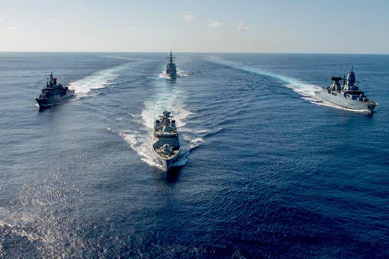 23 военных корабля НАТО зашли в Черное море 