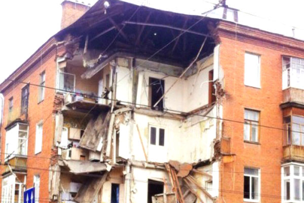 Директор управляющей компании арестована по делу об обрушении дома в Перми 