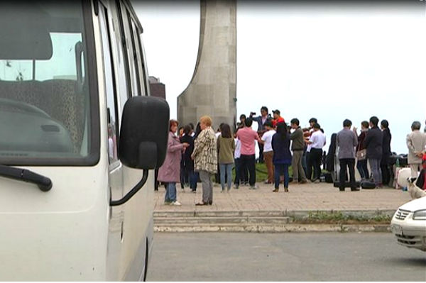 На Сахалине обстреляли автобус с известными корейскими музыкантами