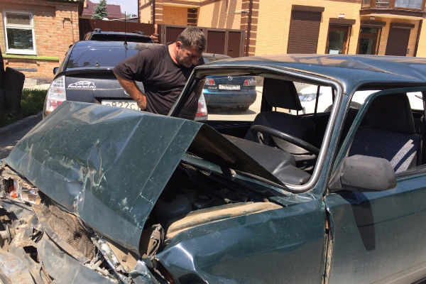 В Ростове пьяный лихач спровоцировал аварию с пятью машинами 