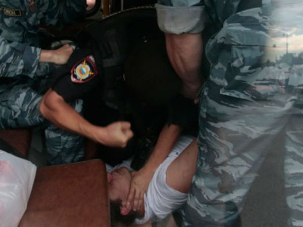 Допрос в полиции Красноярска завершился для мужчины переломом позвоночника 