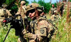 Вооруженных американских морпехов не пропустили на Украину