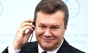 Януковичу предложили сдаться для допроса в Генпрокуратуре Украины
