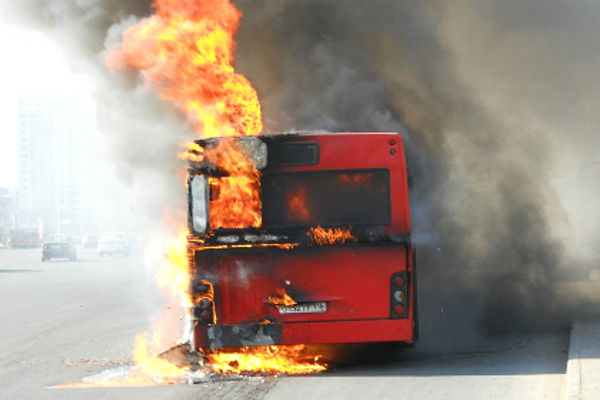 Пассажирский автобус загорелся в Тульской области 