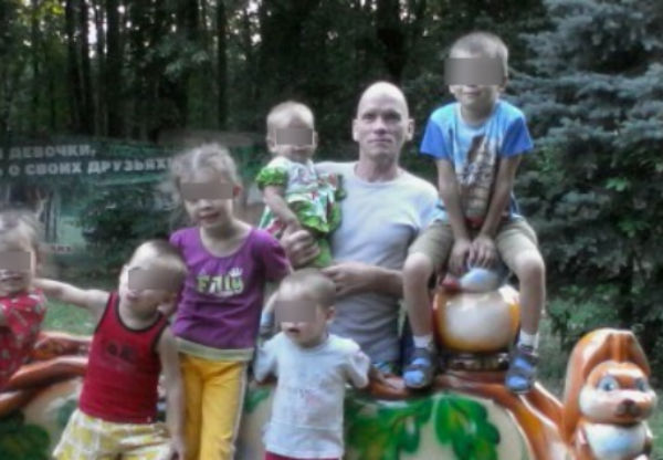 Соседи не помогли матери с 6 детьми, убитыми отцом-тираном 