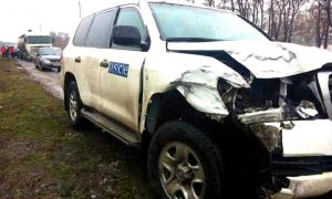 Автомобиль с сотрудниками ОБСЕ устроил ДТП в Донецкой области