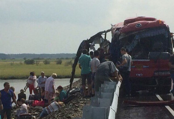 12 человек погибли в ДТП с двумя автобусами под Хабаровском 