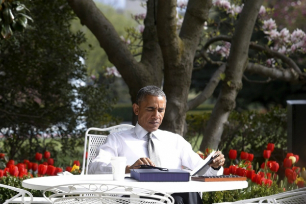 Обама проведет летний отпуск за чтением фантастики 