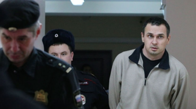 Защита просит оправдать украинского режиссера Сенцова, обвиняемого в теракте в Крыму 