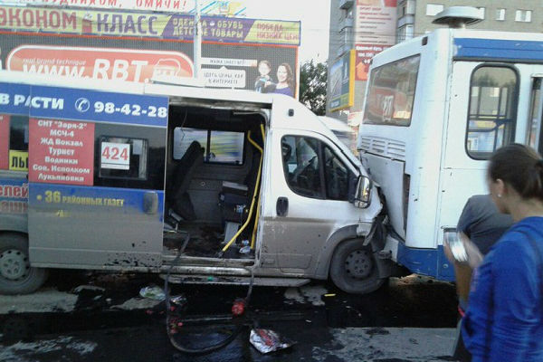 Водитель, устроивший ДТП с 20 пострадавшими в Омске, может оказаться за решеткой 