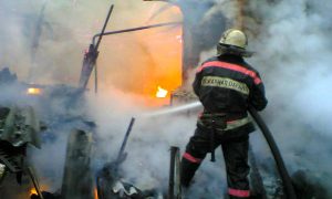 В Ростове-на-Дону произошел крупный пожар на складе