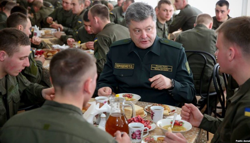 Украина приблизилась к стандартам НАТО: армию будут кормить так же 
