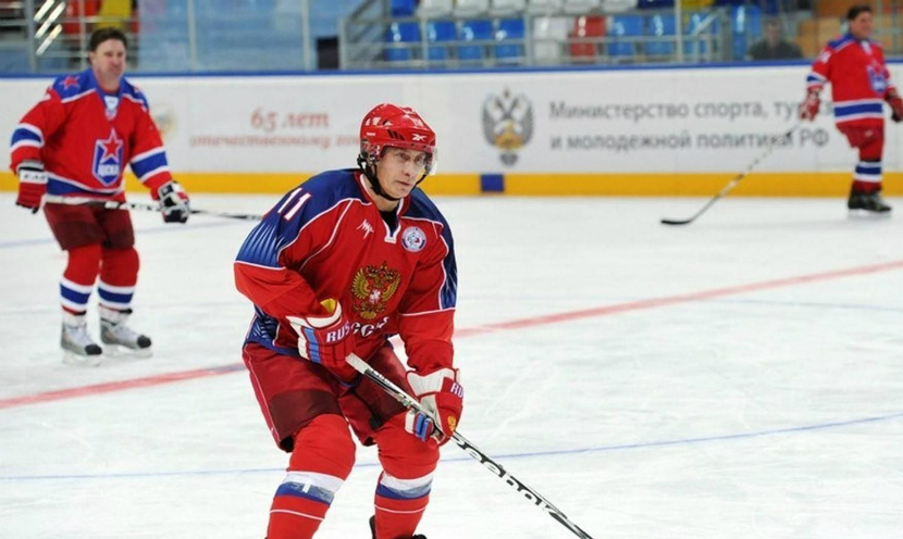 Путин обыграл в хоккей детскую команду со счетом 9:5 