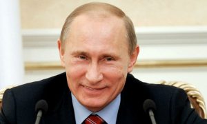 Москвичи: В России и в мире нет лидера достойнее, чем Путин