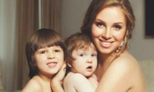 Молодая жена Дмитрия Диброва сделала семейный снимок топлес