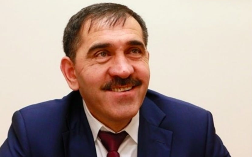Глава Ингушетии Евкуров пришел на выборы без паспорта 