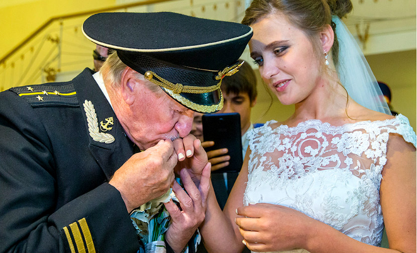 Свадьба 84-летнего актера Ивана Краско завершилась его первым сексом с Натальей 