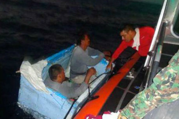 Два мексиканских рыбака спаслись после кораблекрушения в холодильнике 