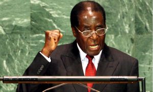 Президент Зимбабве при открытии парламента 25 минут читал не ту речь