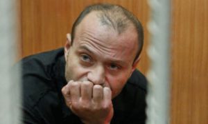 Адвокат убийцы Политковской: Врачи говорят, он - не жилец