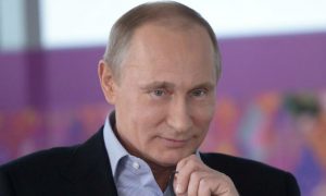 Путин предложил открыть культурный центр христианства в Севастополе