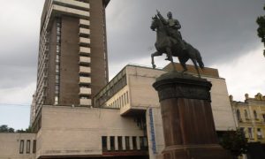 Виталию Кличко подали прошение о демонтаже памятников советской эпохи