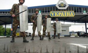 Более 1700 гражданам РФ запрещен въезд на Украину