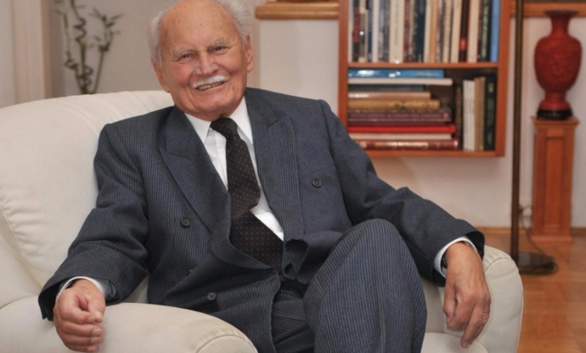Скончался бывший президент Венгрии, ранее боровшийся с советской властью 