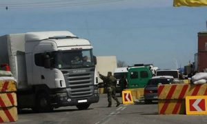 6 фур с продуктами прорвали продовольственную блокаду Крыма
