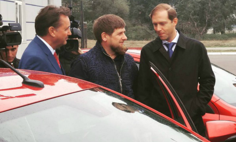 Кадыров провел тест-драйв Lada Vesta 