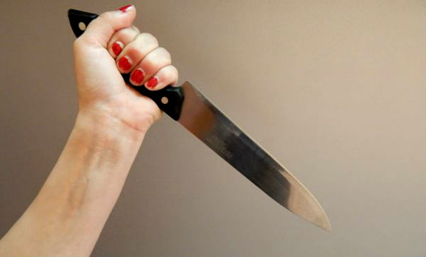 Сахалинка нанесла 50 ударов ножом мужчине за предложение секса 