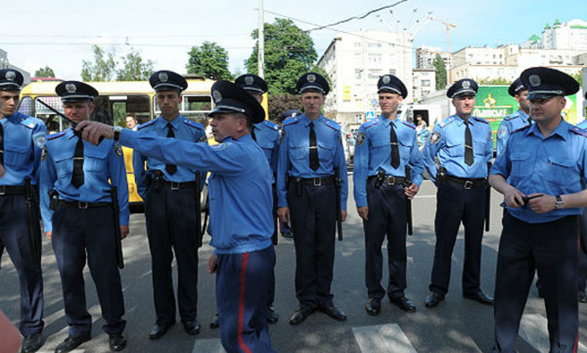 Милиция захватила все избиркомы в Одессе 