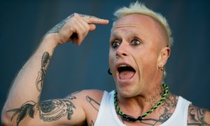 Лидер группы The Prodigy застрял в Петербурге из-за потери паспорта