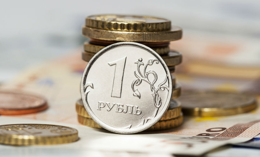 Россияне предпочитают хранить деньги в рублях 