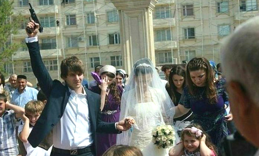 В Грозном запретили стрелять на свадьбах 