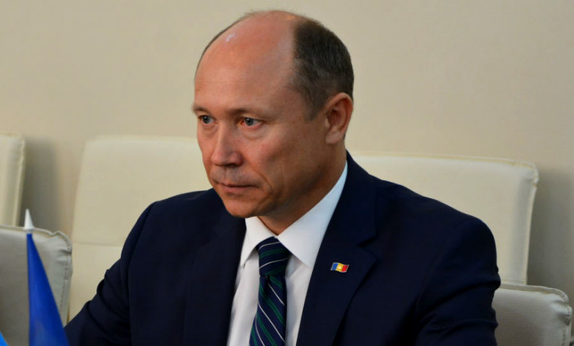 Глава правительства Молдавии потребовал громкой отставки 