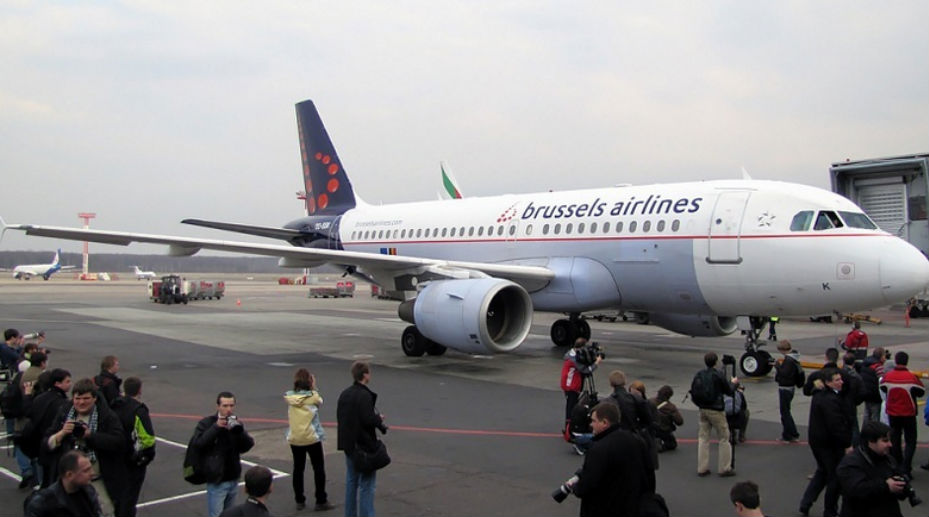 Отказал двигатель: Airbus экстренно сел в Брюсселе 