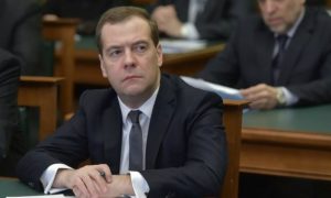Медведев призвал Запад объединиться с Россией против терроризма