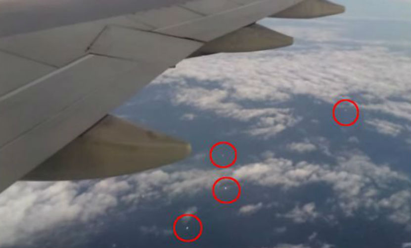 Видео мерцающих НЛО сделал пассажир тайваньского самолета 