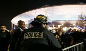 Полиция задержала отца и брата террориста-смертника в Париже