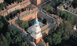 Из-за угрозы взрыва эвакуированы 4 здания Гарвардского университета
