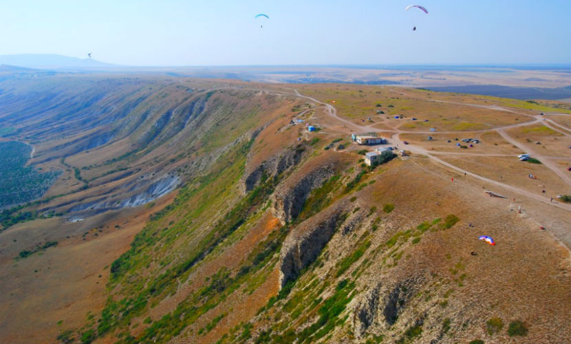 В Крыму разбился самолет, есть погибшие 