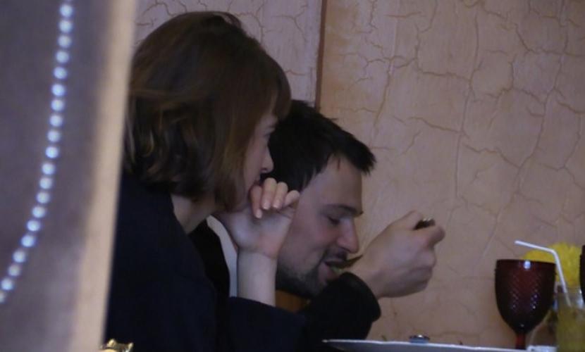 Данила Козловский и Олег Меньшиков повели возлюбленных в злачные места Москвы 