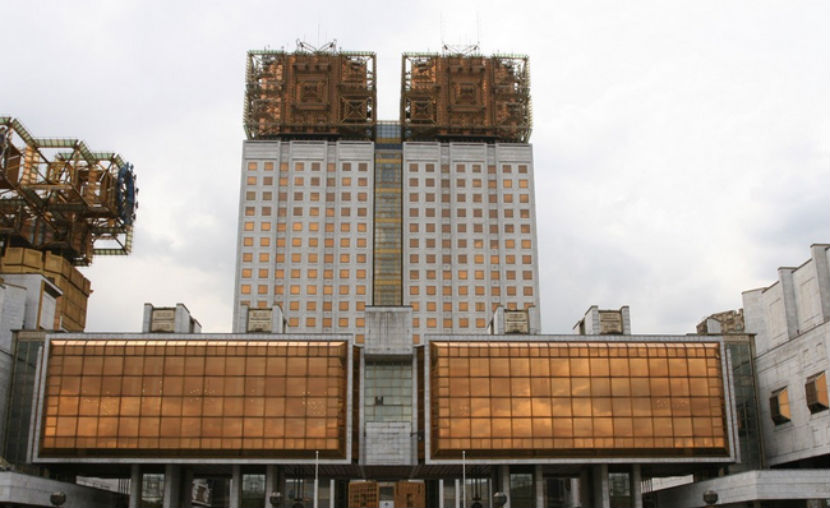При взрыве в здании РАН погиб мужчина 