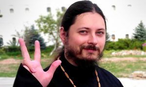 Победителя «опасного» шоу «Голос» иеромонаха Фотия поздравил патриарх Кирилл
